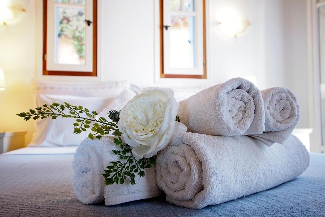 Lithea Villas And Studios By The Sea Agios Petros  ภายนอก รูปภาพ