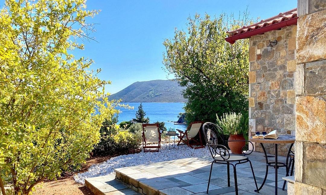 Lithea Villas And Studios By The Sea Agios Petros  ภายนอก รูปภาพ