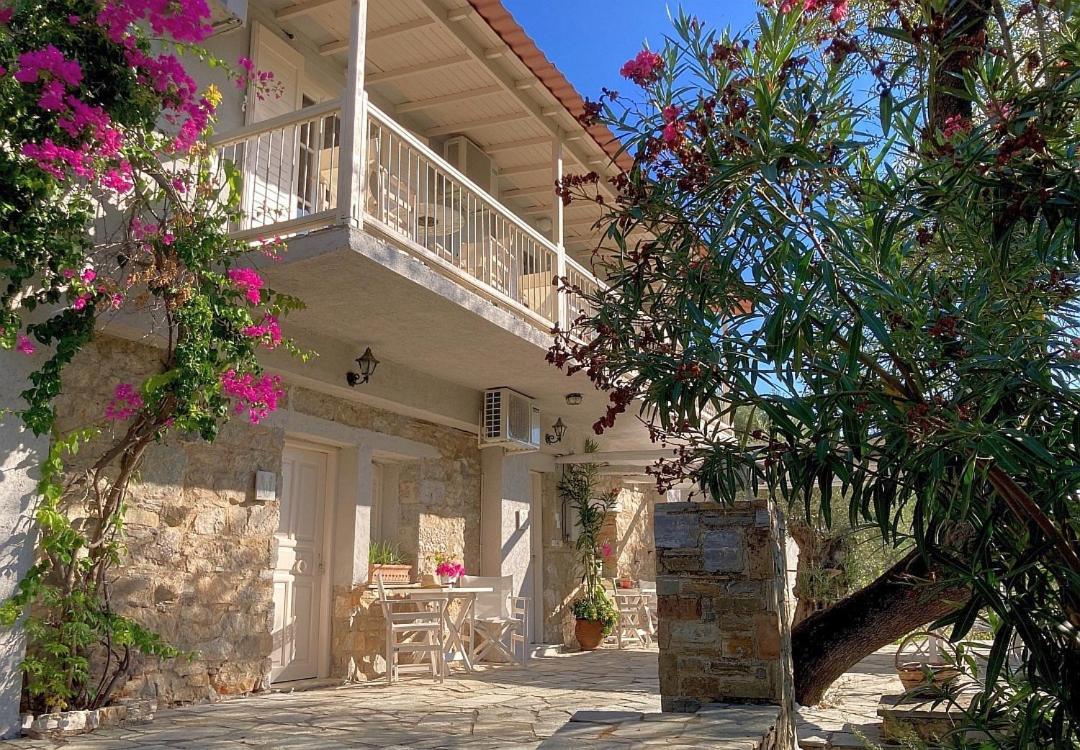 Lithea Villas And Studios By The Sea Agios Petros  ภายนอก รูปภาพ