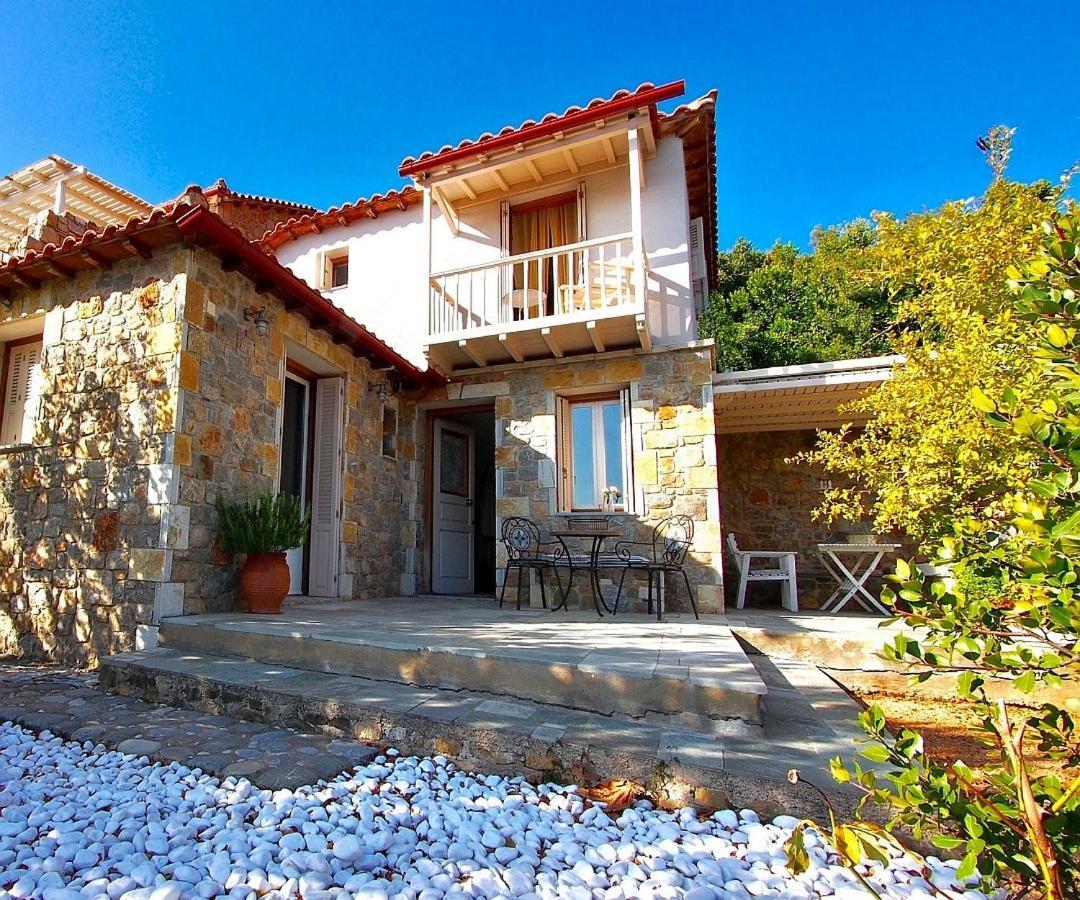 Lithea Villas And Studios By The Sea Agios Petros  ภายนอก รูปภาพ