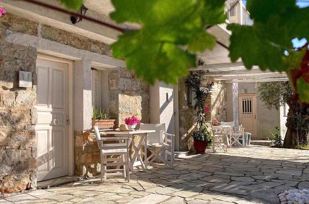 Lithea Villas And Studios By The Sea Agios Petros  ภายนอก รูปภาพ