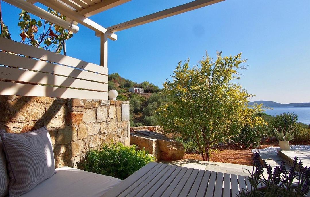 Lithea Villas And Studios By The Sea Agios Petros  ภายนอก รูปภาพ
