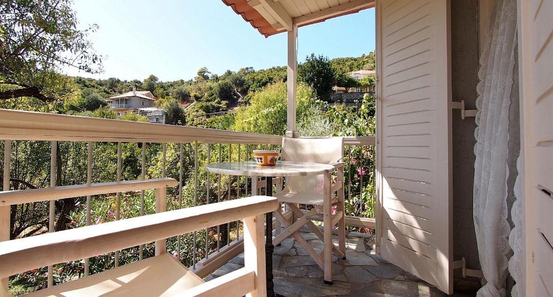 Lithea Villas And Studios By The Sea Agios Petros  ภายนอก รูปภาพ